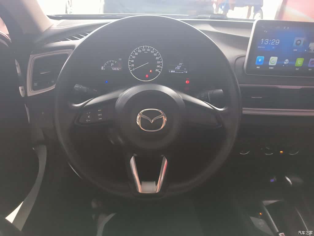 Mazda Mazda3, 2018 3