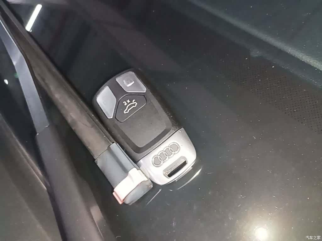 Audi A4L, 2020 9