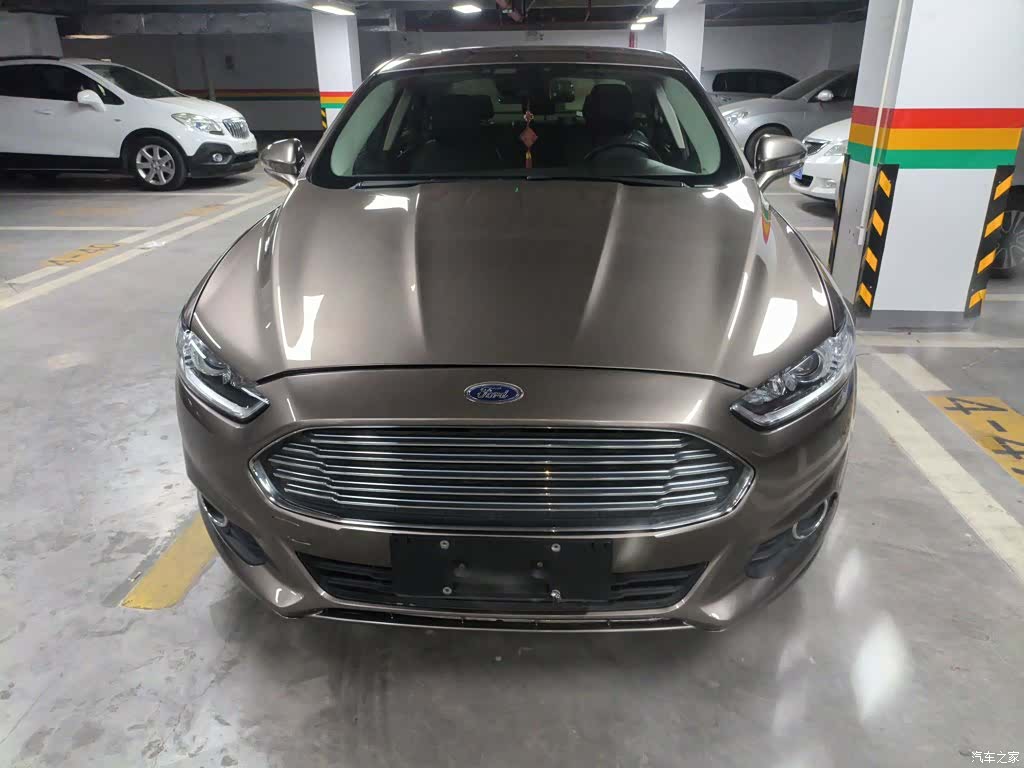 Ford Mondeo, 2015 3