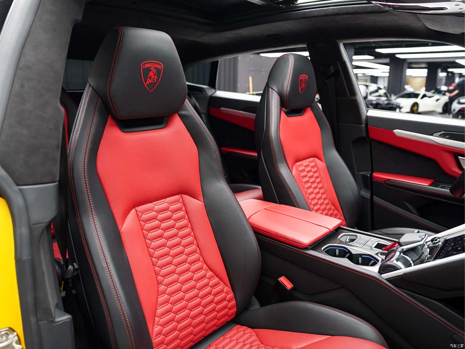 Lamborghini Urus, 2020 19