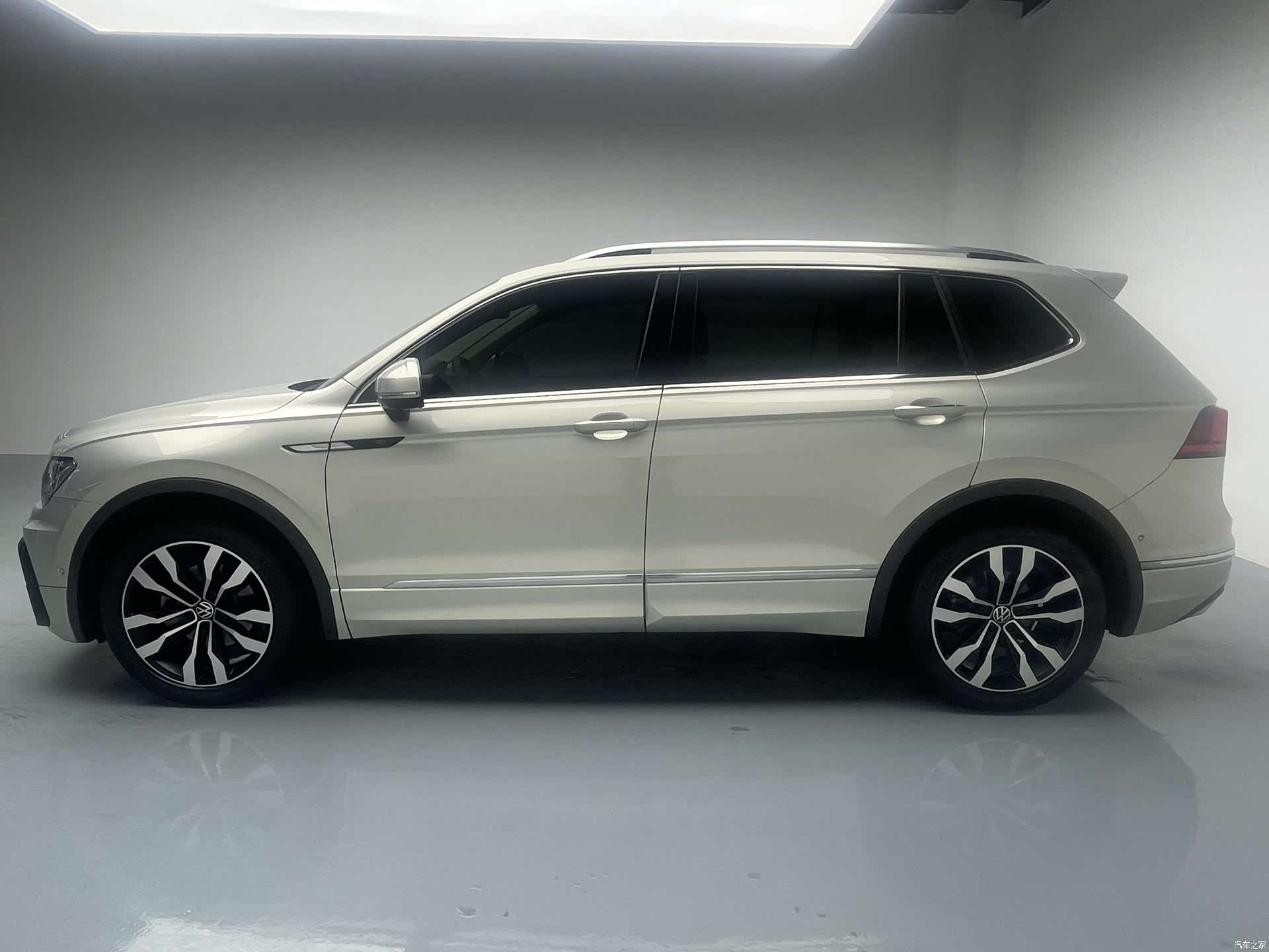 Volkswagen Tiguan L, 2021 16