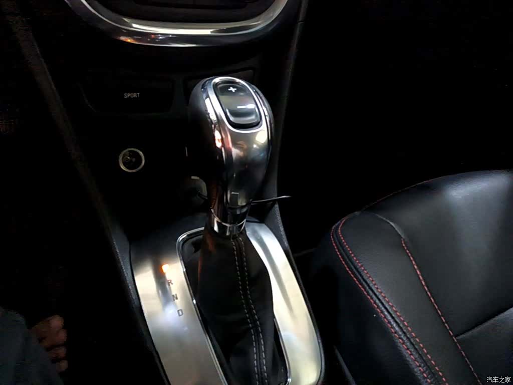 Buick Encore, 2016 10