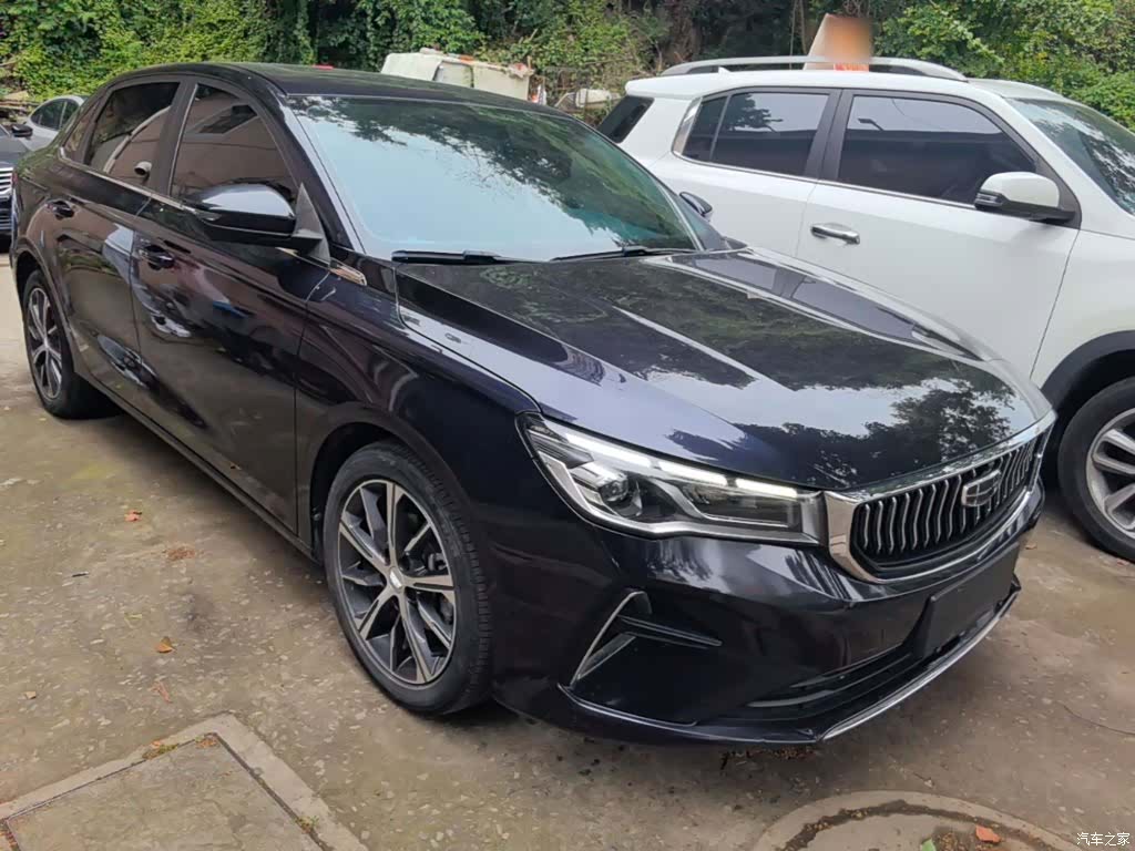 Geely Emgrand, 2023 4
