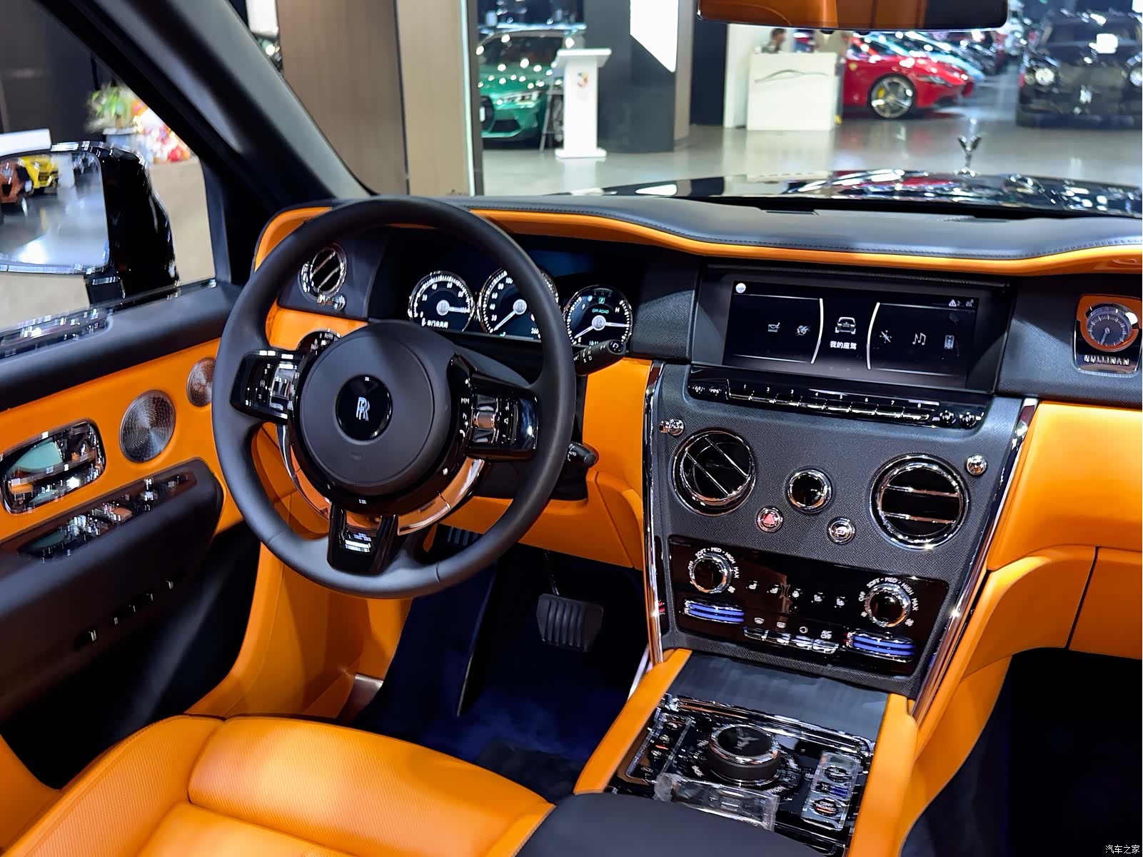 Rolls-Royce Cullinan, 2022 7