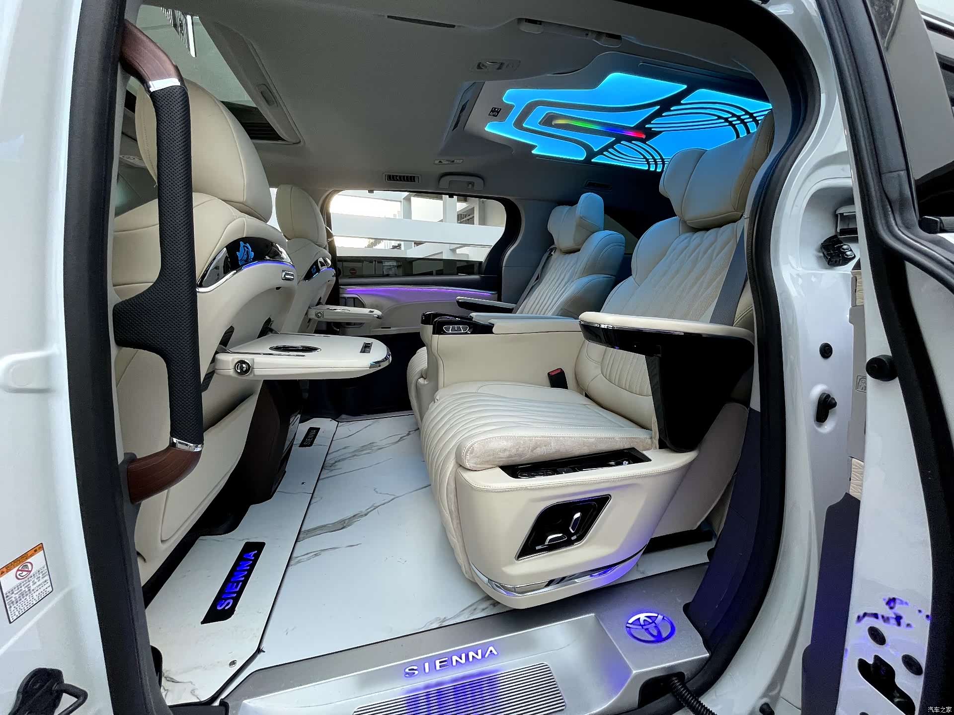 Toyota Sienna, 2025 8
