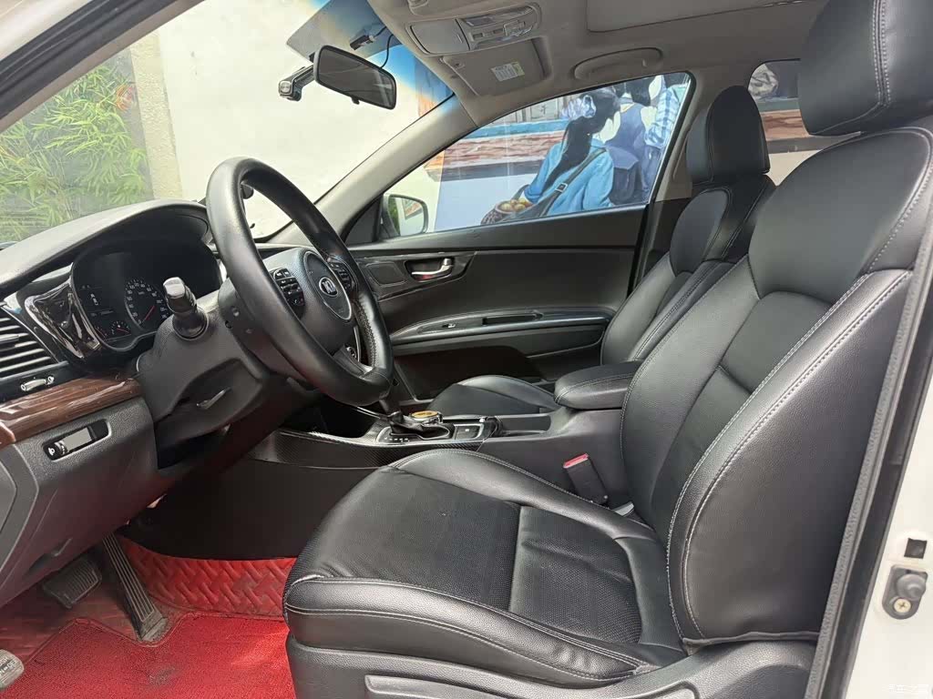 Kia K4, 2015 3