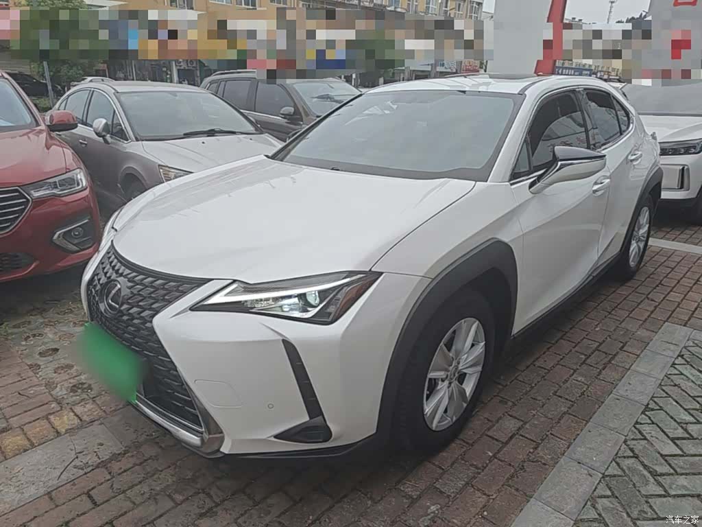 Lexus UX, 2020 1