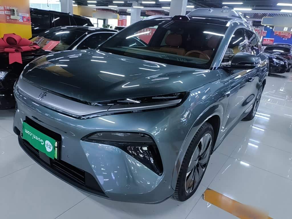 BYD Tang L