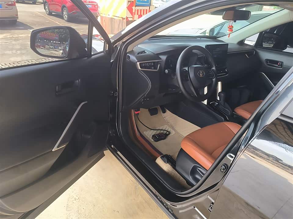 Toyota Corolla Sharp amplifier