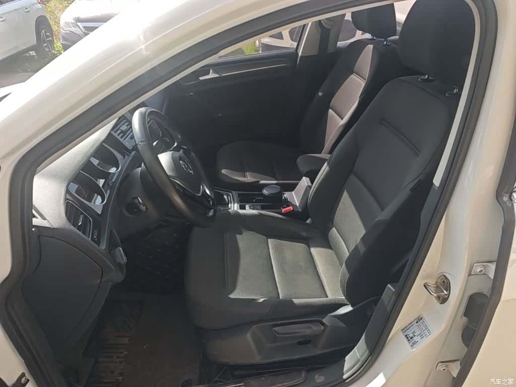 Volkswagen Golf, 2017 15