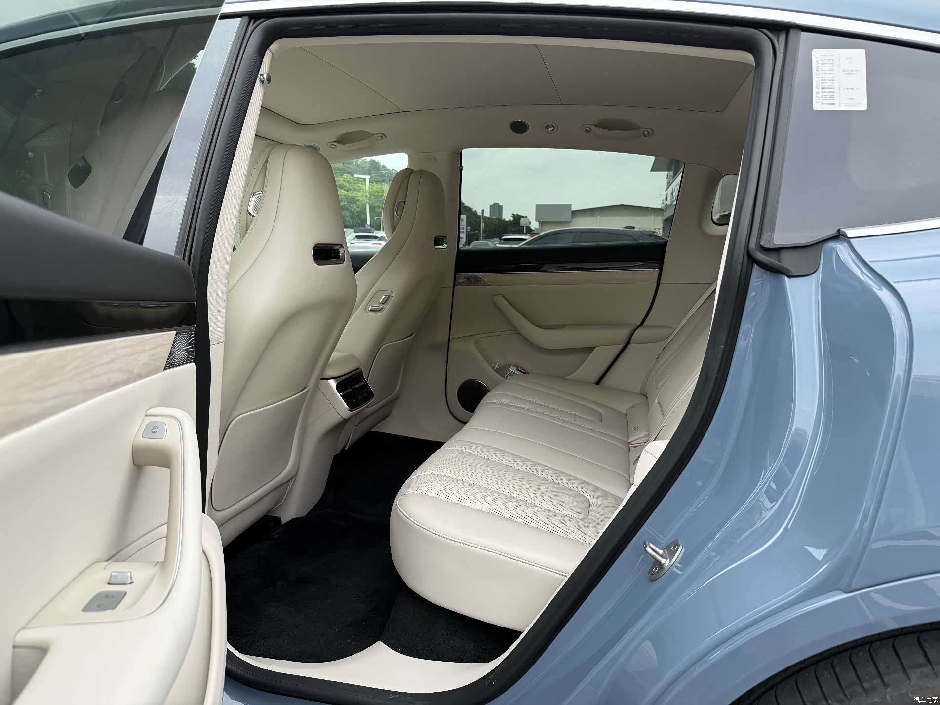 Luxeed R7, 2025 9