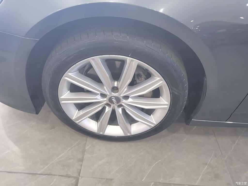Audi A6L, 2021 25