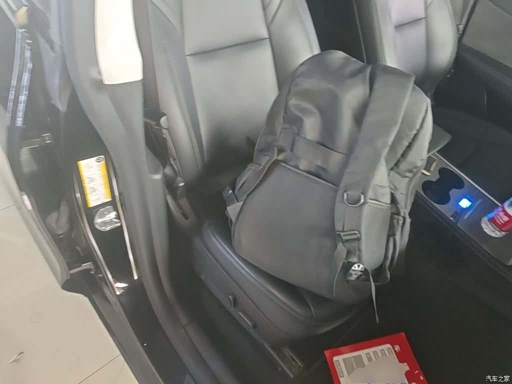 Tesla Model Y, 2021 25