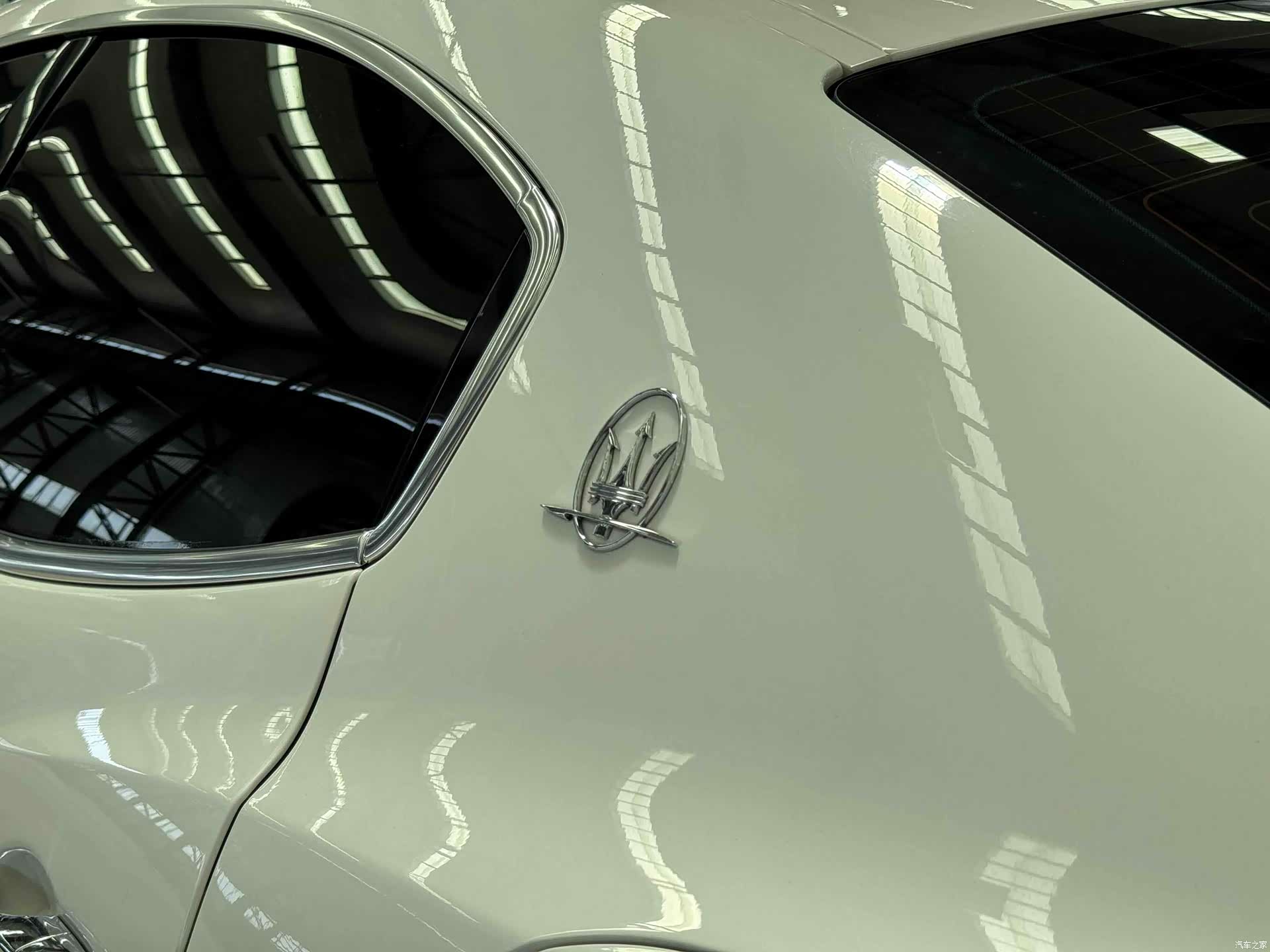 Maserati Ghibli, 2014 7