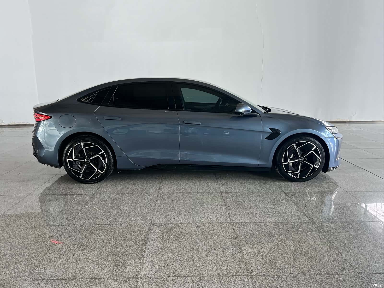 BYD Seal, 2022 3