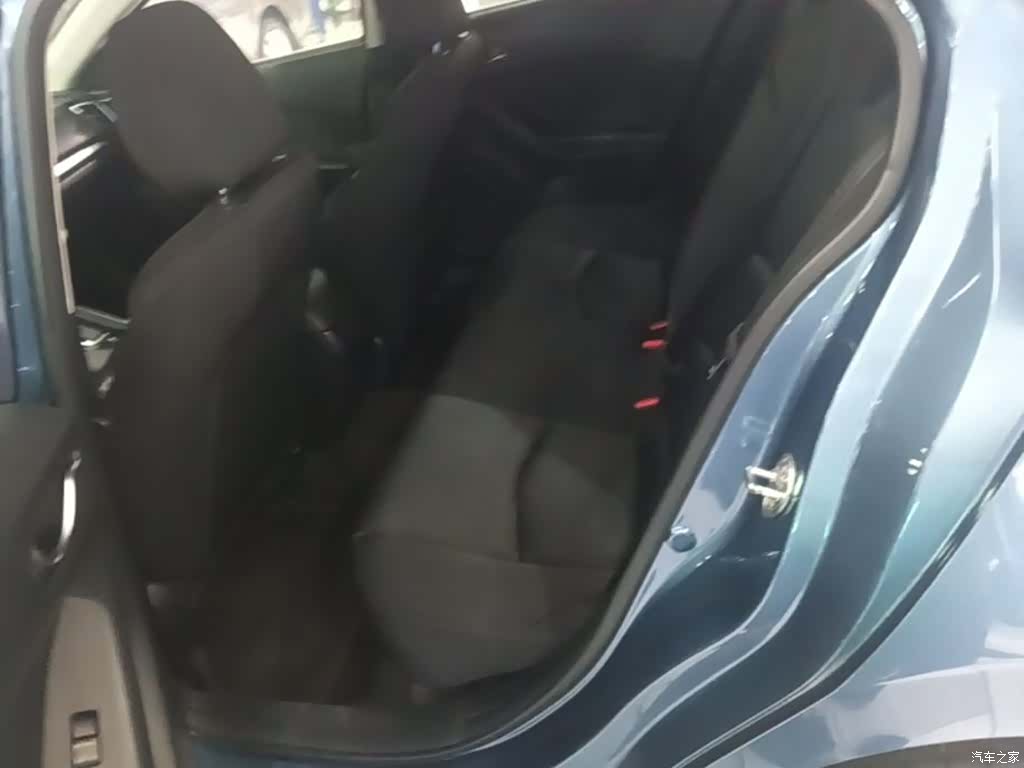 Mazda Mazda3, 2017 17