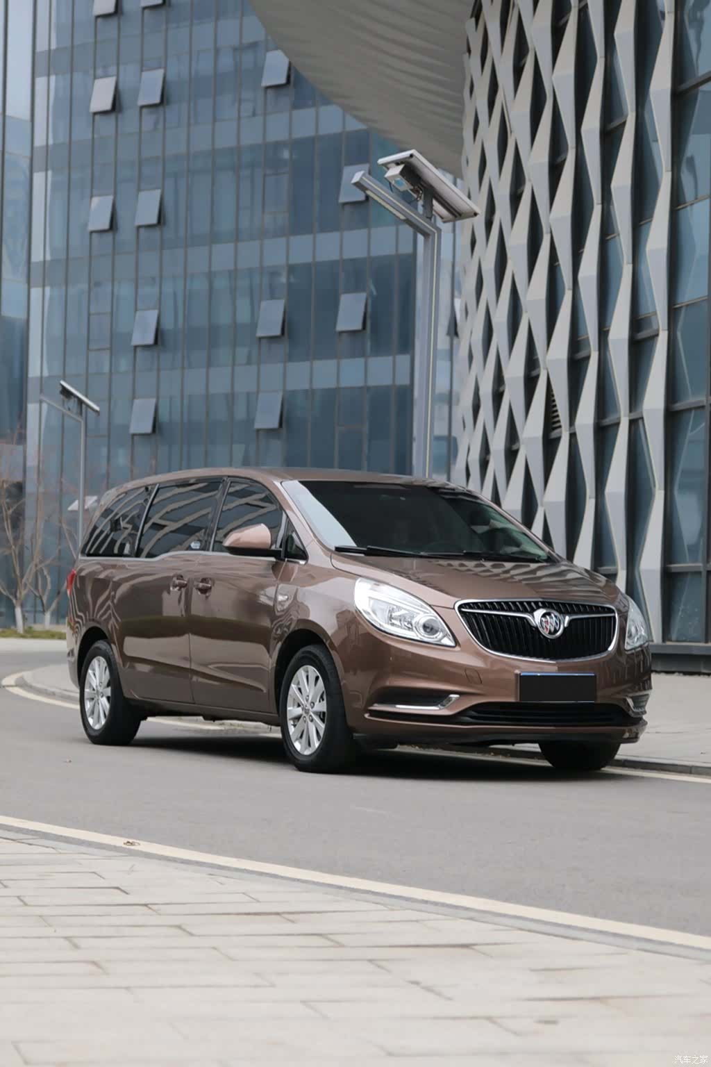 Buick GL8, 2020 7