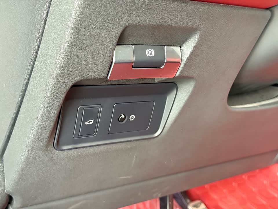 Land Rover Discover sports