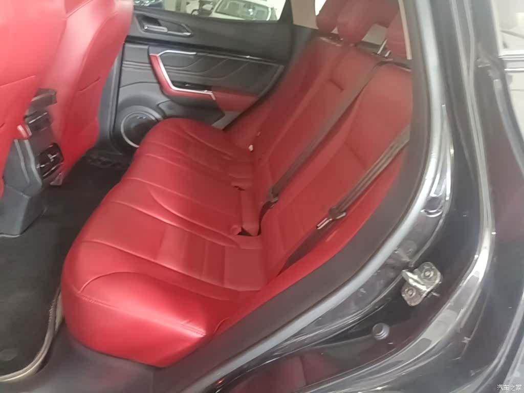 WEY VV5, 2018 17