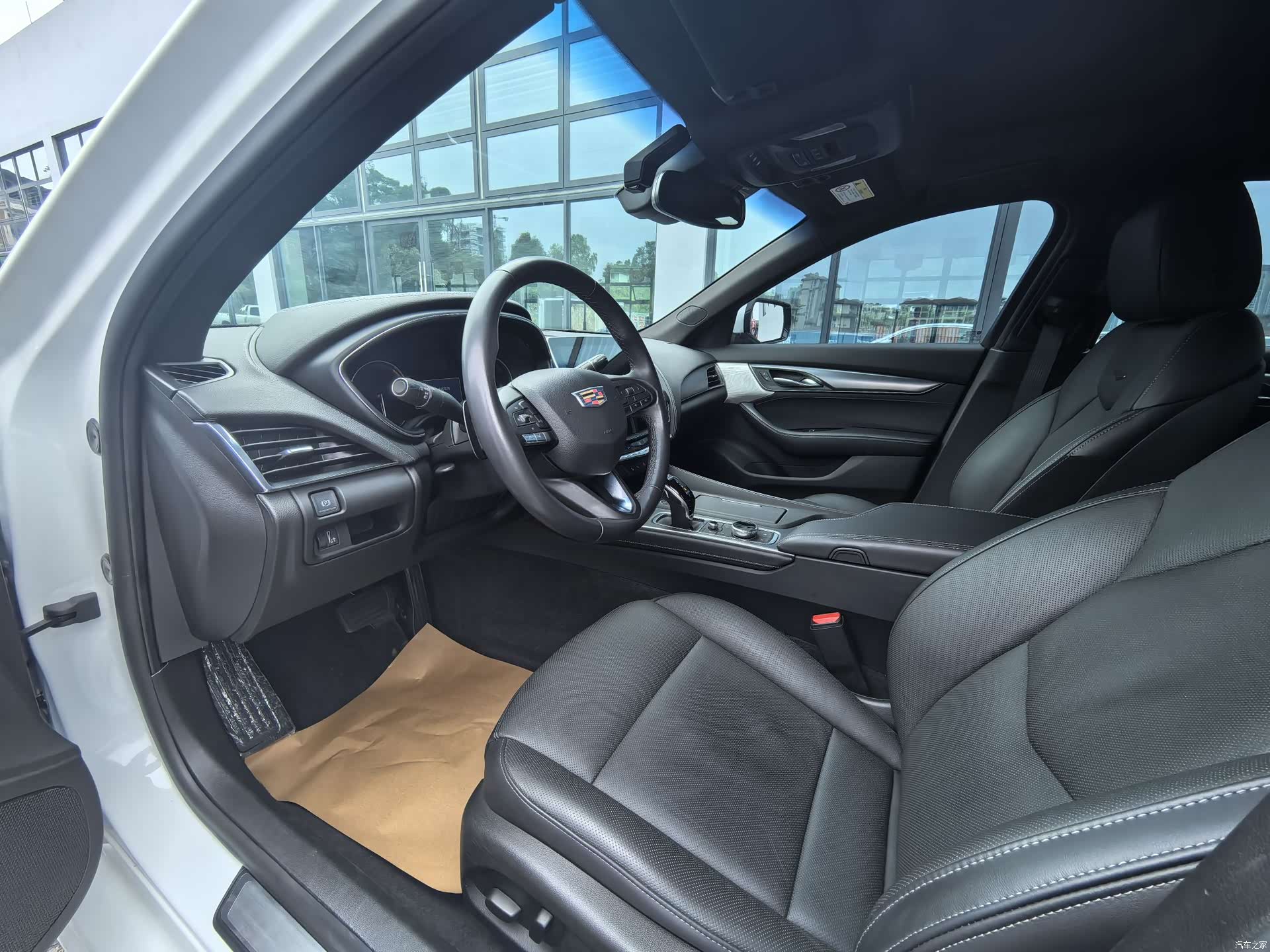 Cadillac CT5, 2022 4