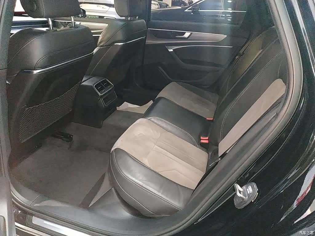Audi A6L, 2022 13
