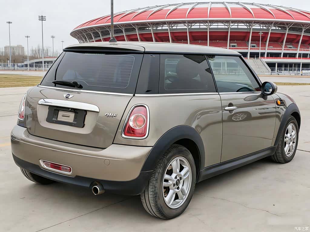 Mini ONE, 2014 25