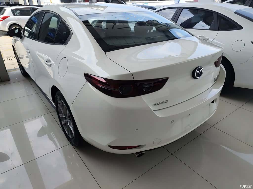 Mazda Mazda3, 2020 23