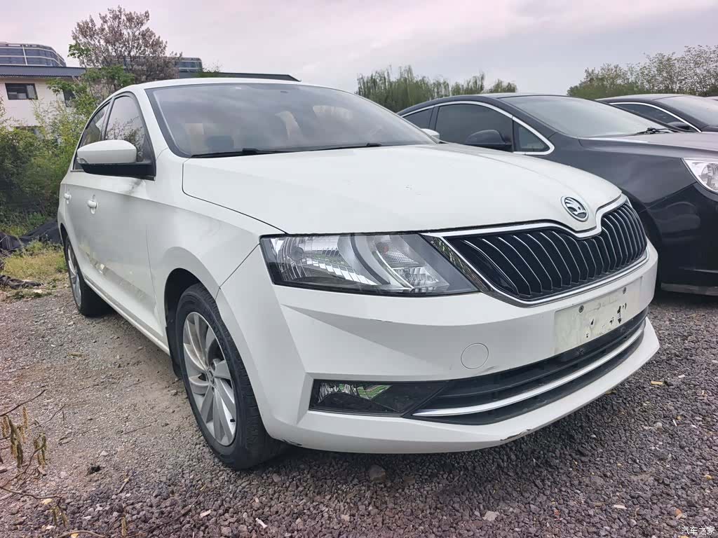 Skoda Rapid, 2018 4