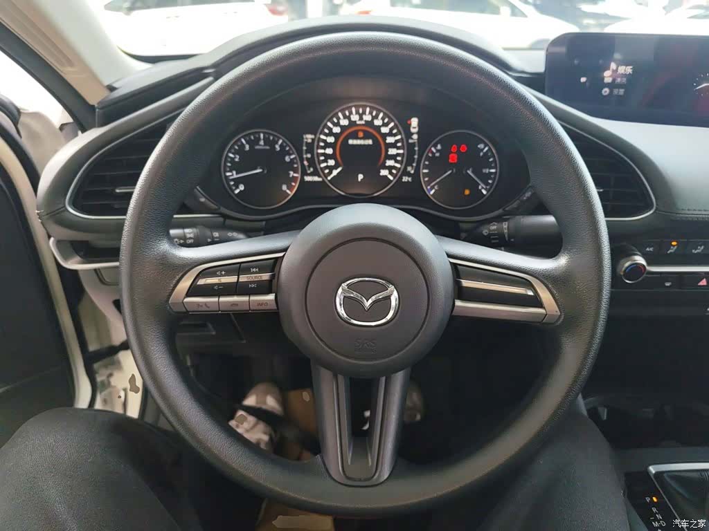 Mazda Mazda3, 2020 7