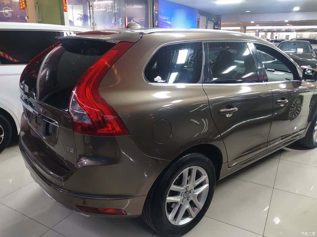 Volvo XC60, 2017 все фото