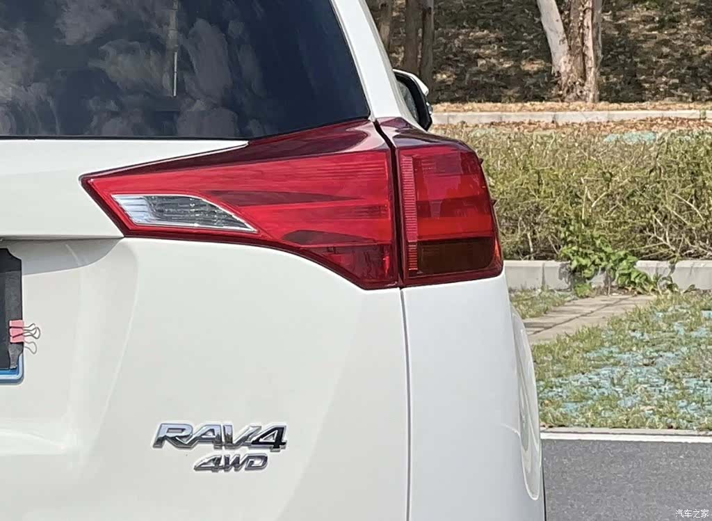 Toyota RAV4, 2014 10