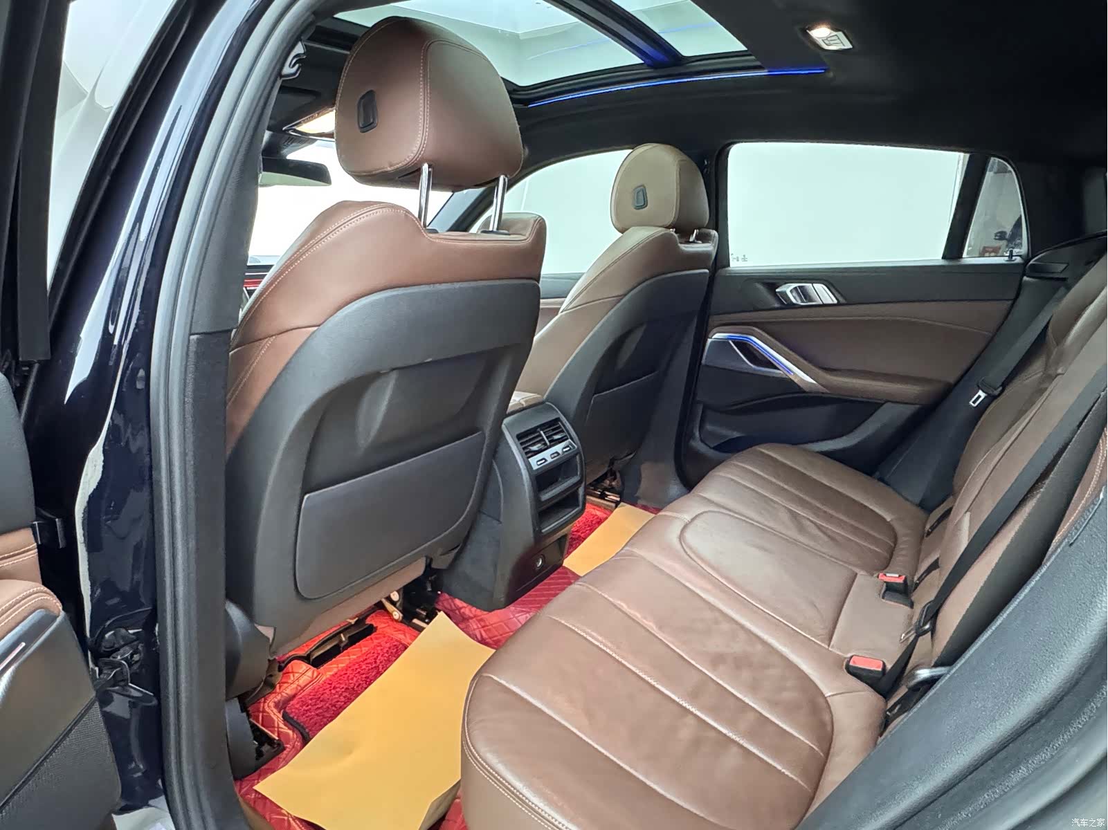 BMW X6, 2020 все фото