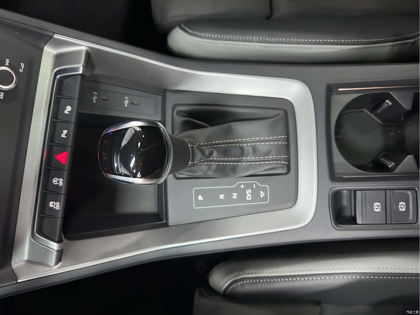 Audi Q3, 2022 15