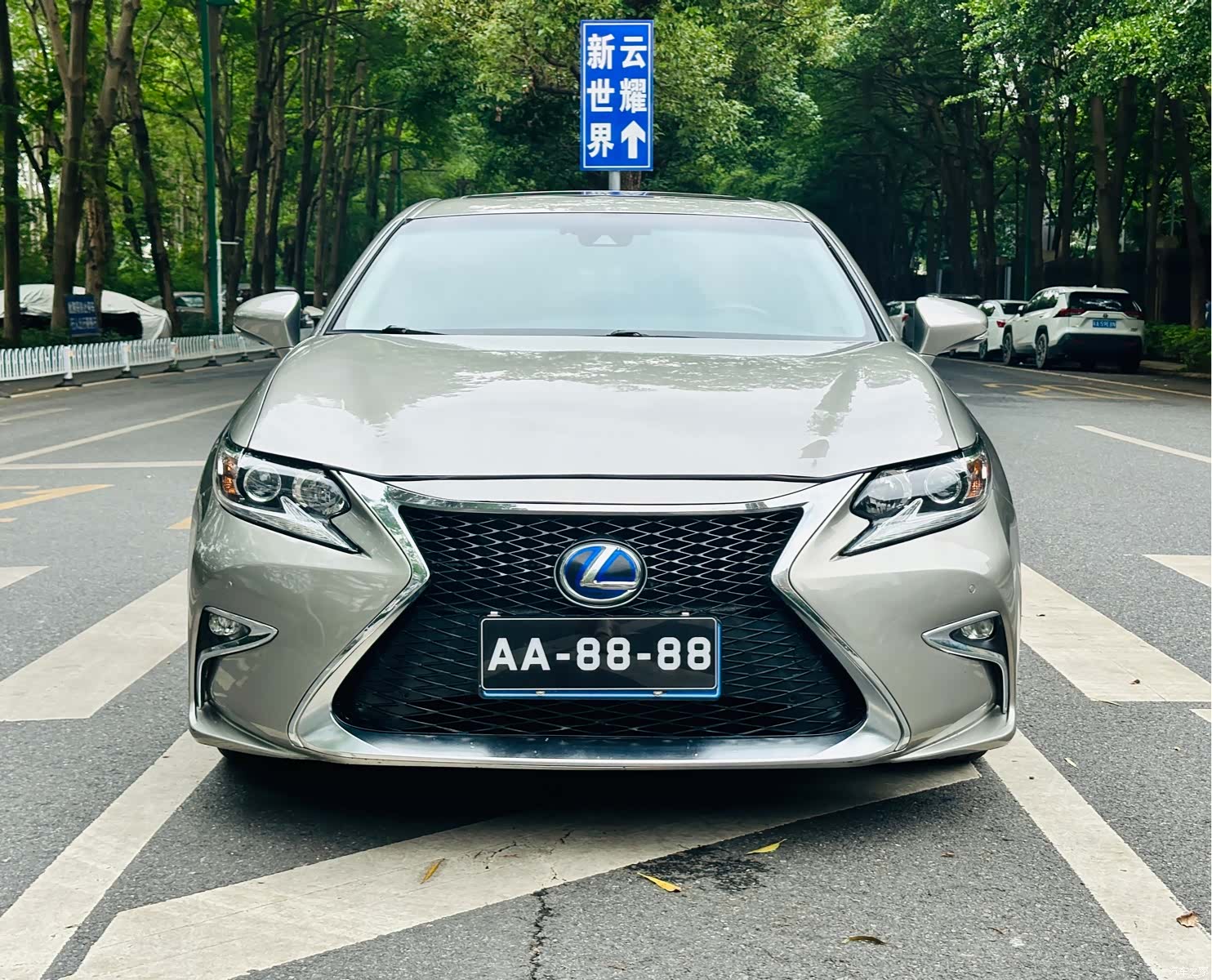 Lexus ES, 2018 2