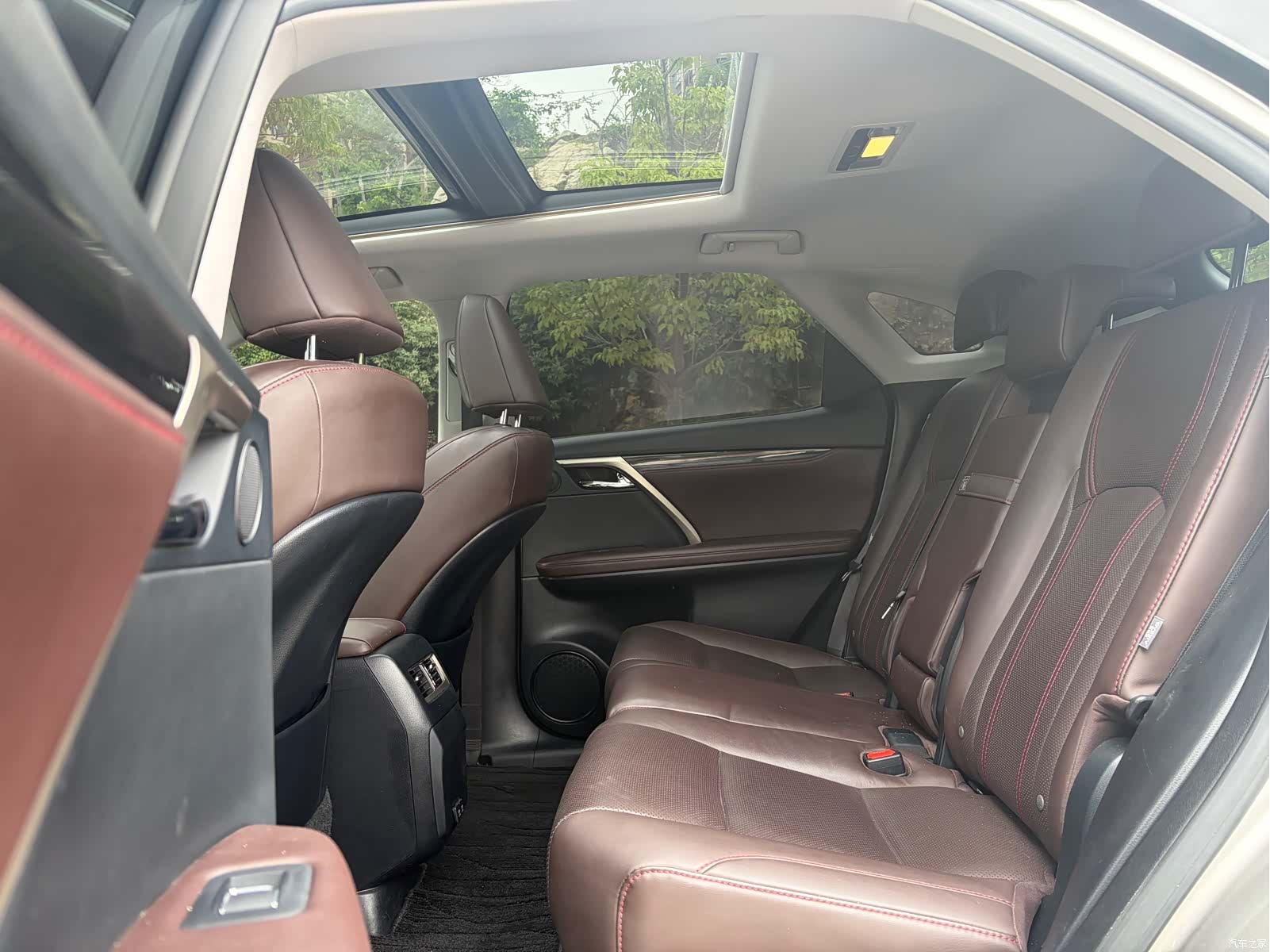 Lexus RX, 2022 10