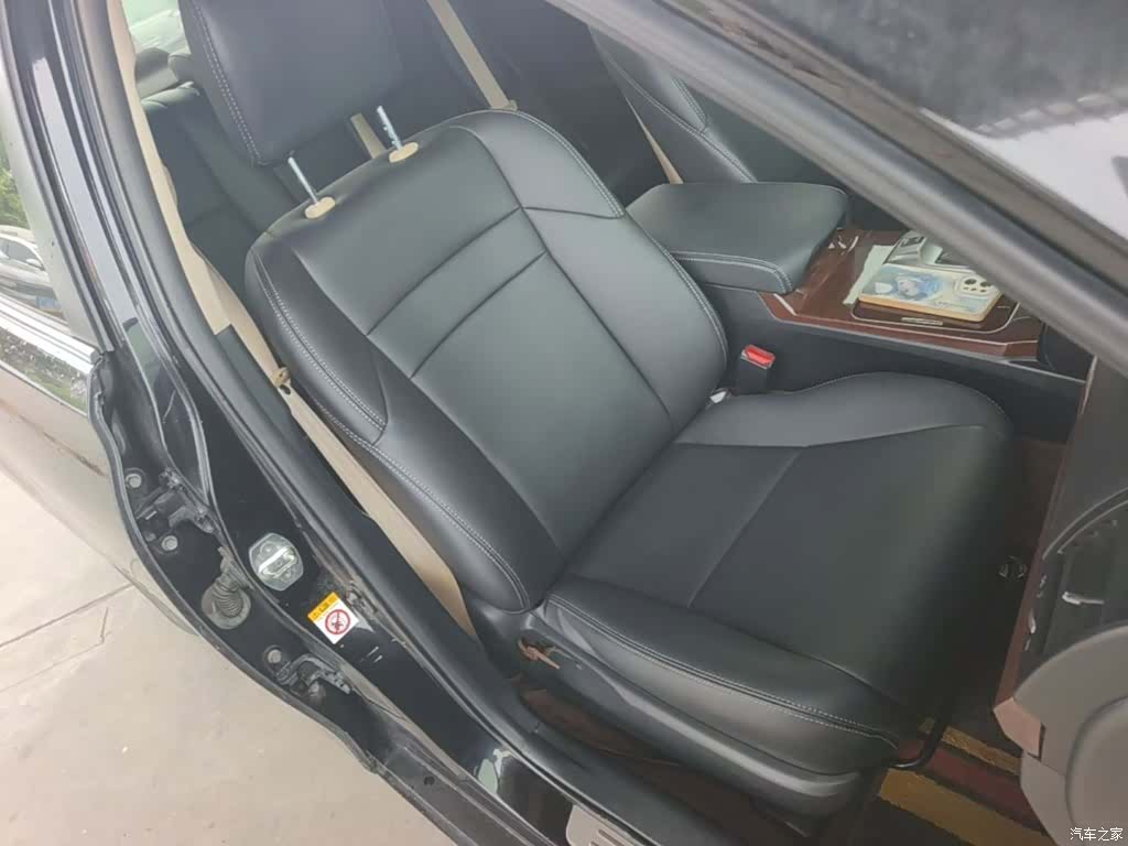 Toyota 2.5S, 2015 25