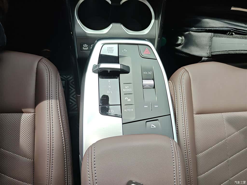 BMW X1, 2025 6