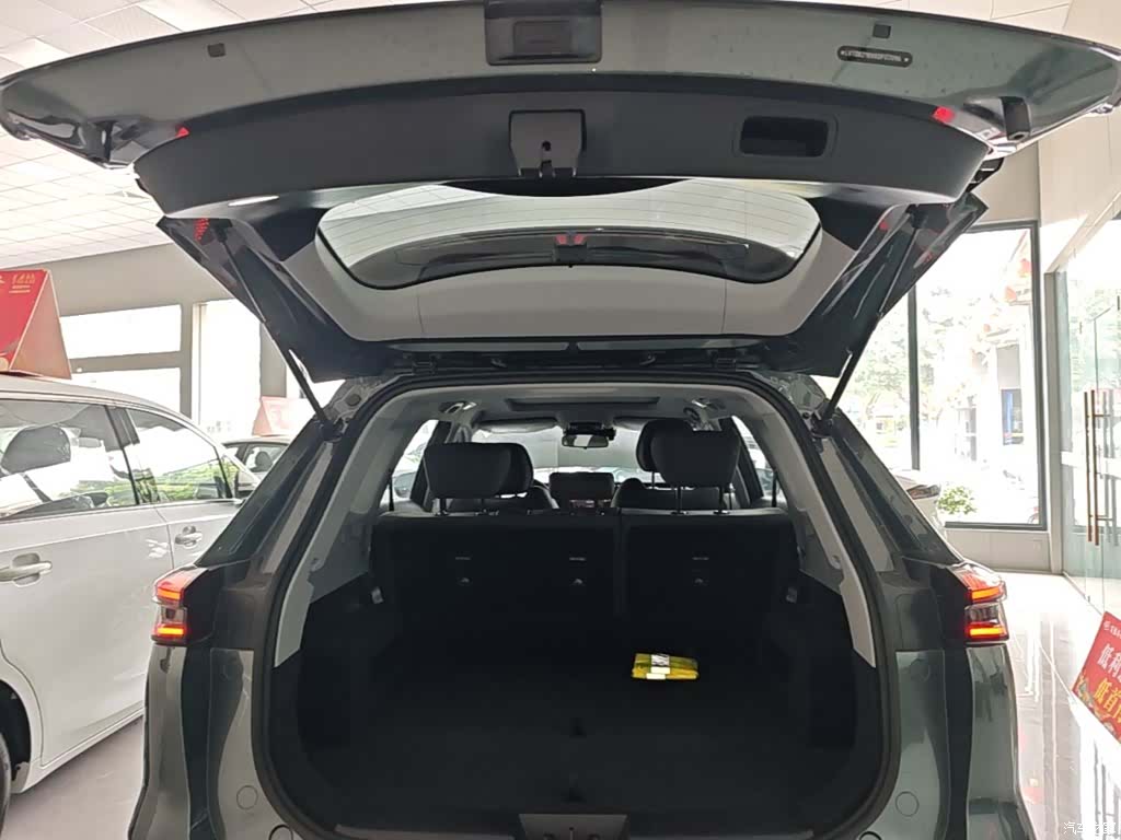 Chery Tiggo 8 Plus, 2025 19