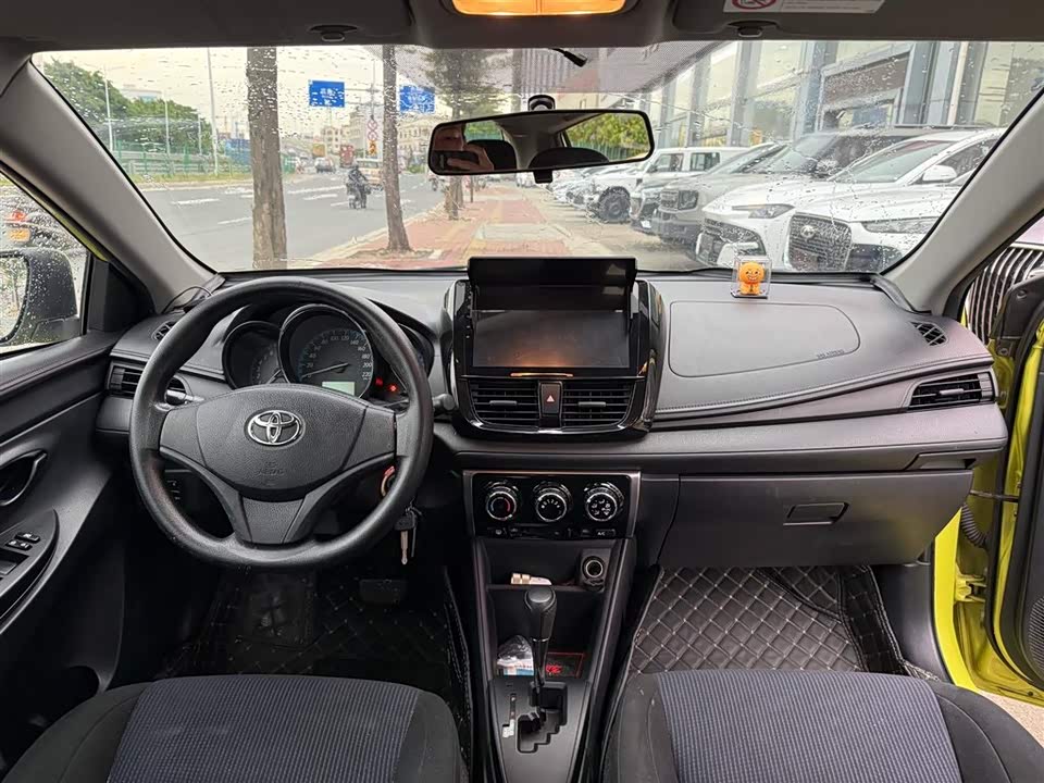 Toyota YARiS L Zhixuan