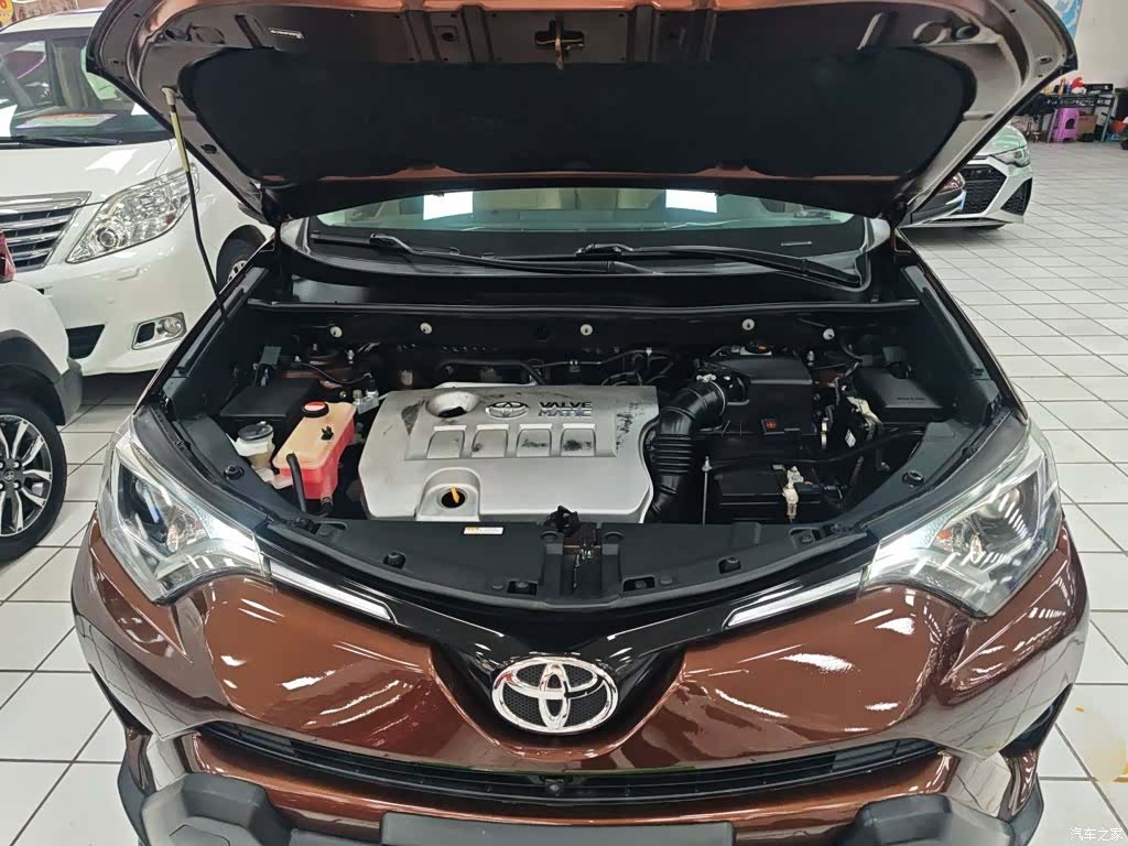 Toyota RAV4, 2017 16