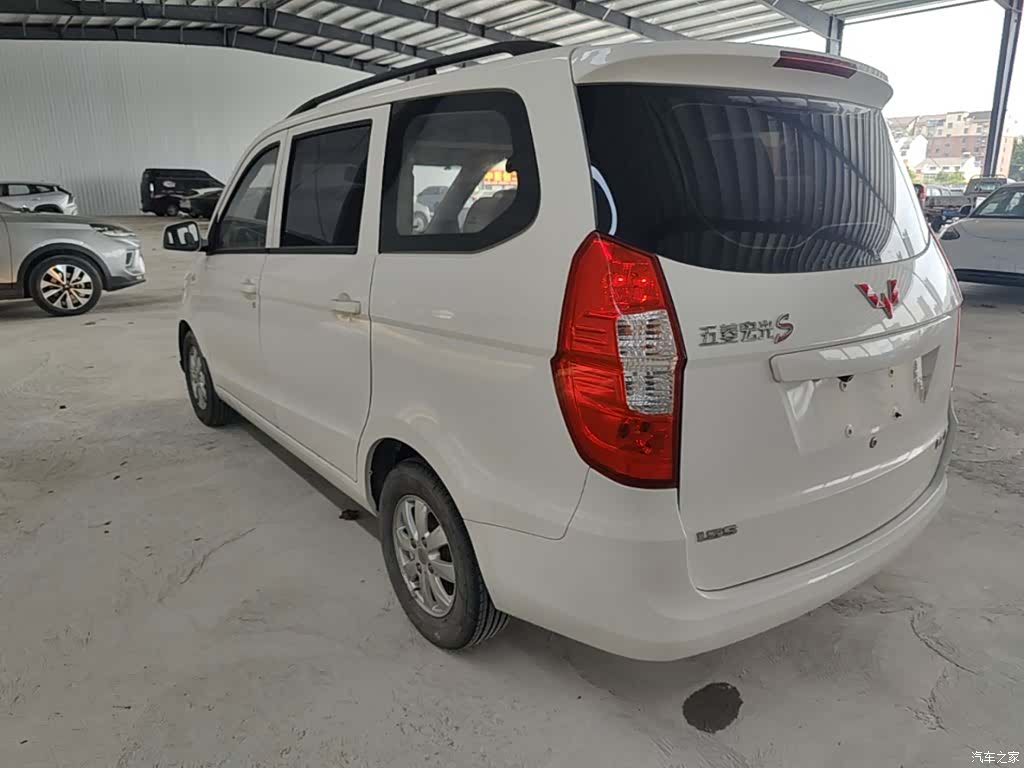 Wuling Hongguang, 2018 23