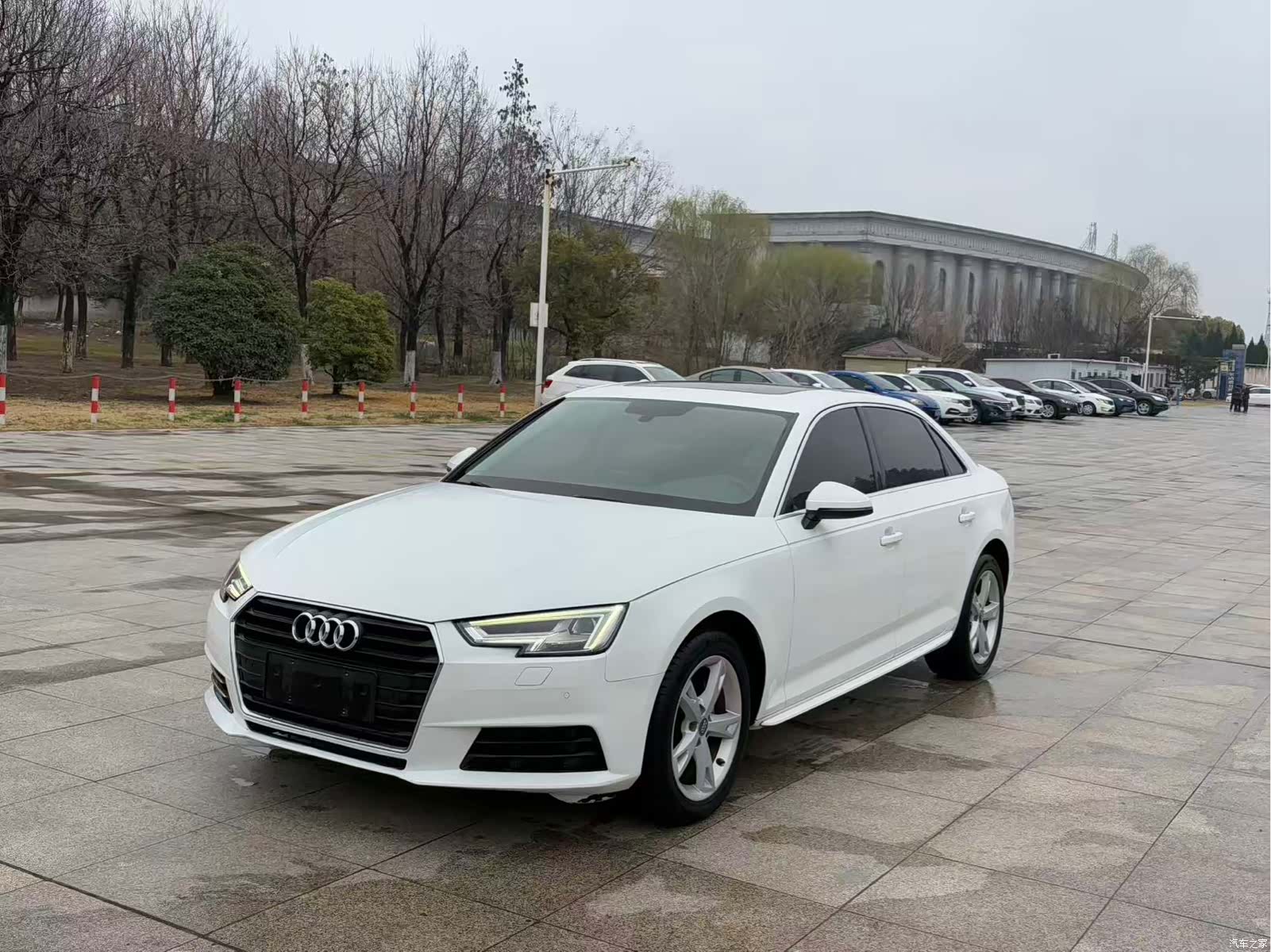 Audi A4L, 2017 1