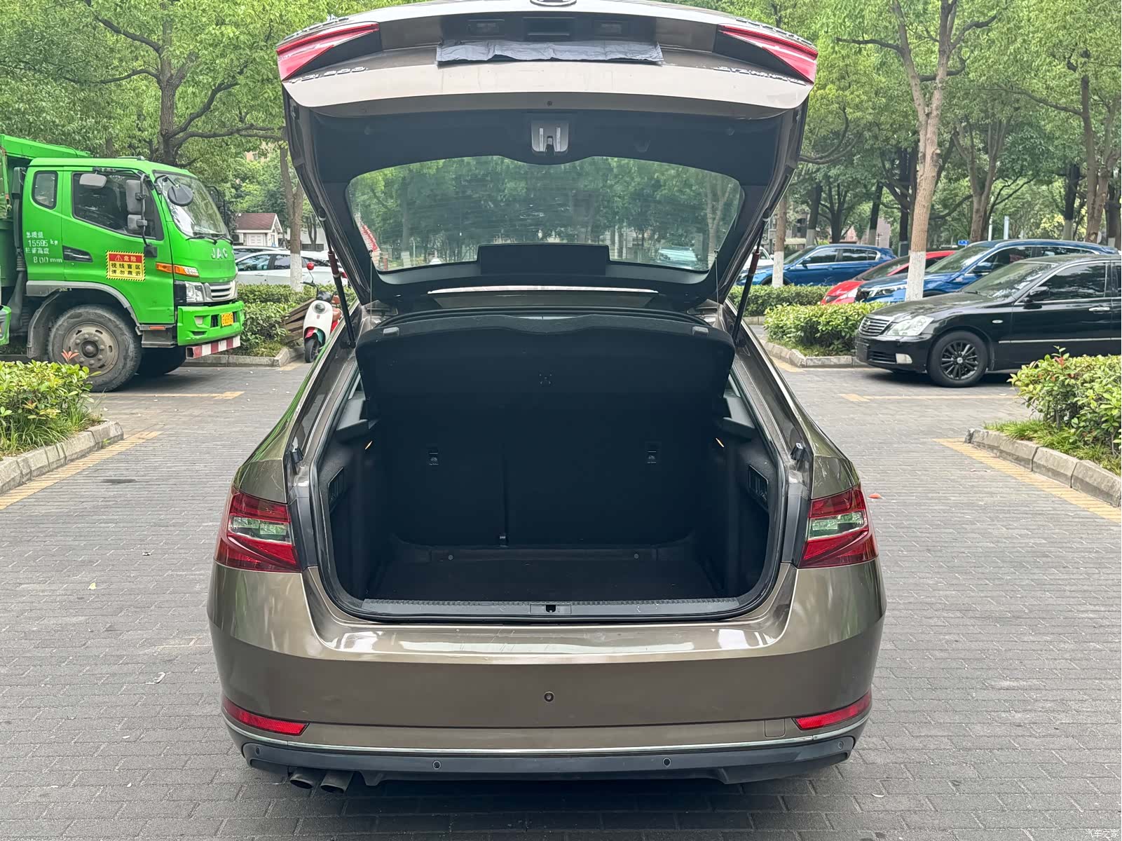 Skoda Superb, 2017 12