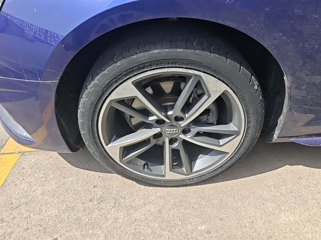 Audi A4L, 2020 23