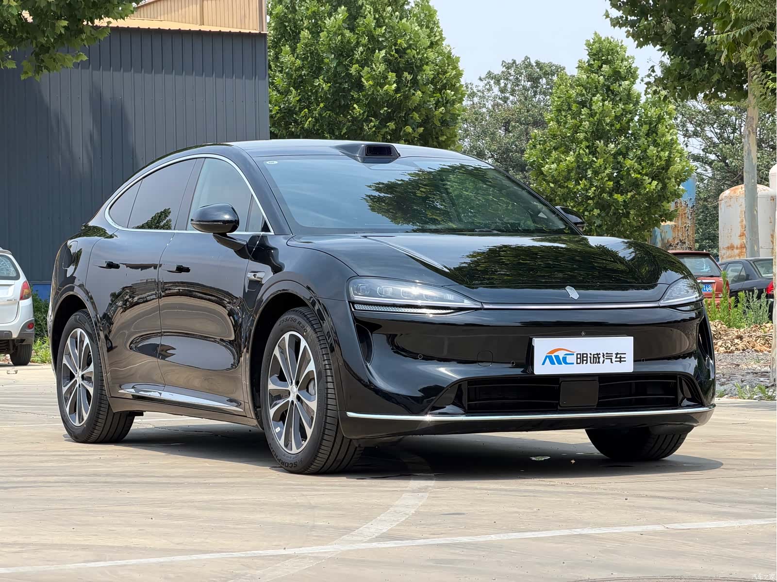 Luxeed R7, 2025 3