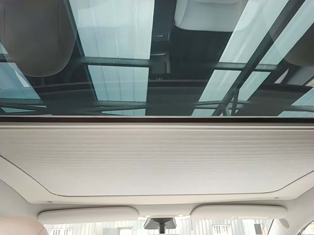 Tesla Model Y, 2022 14