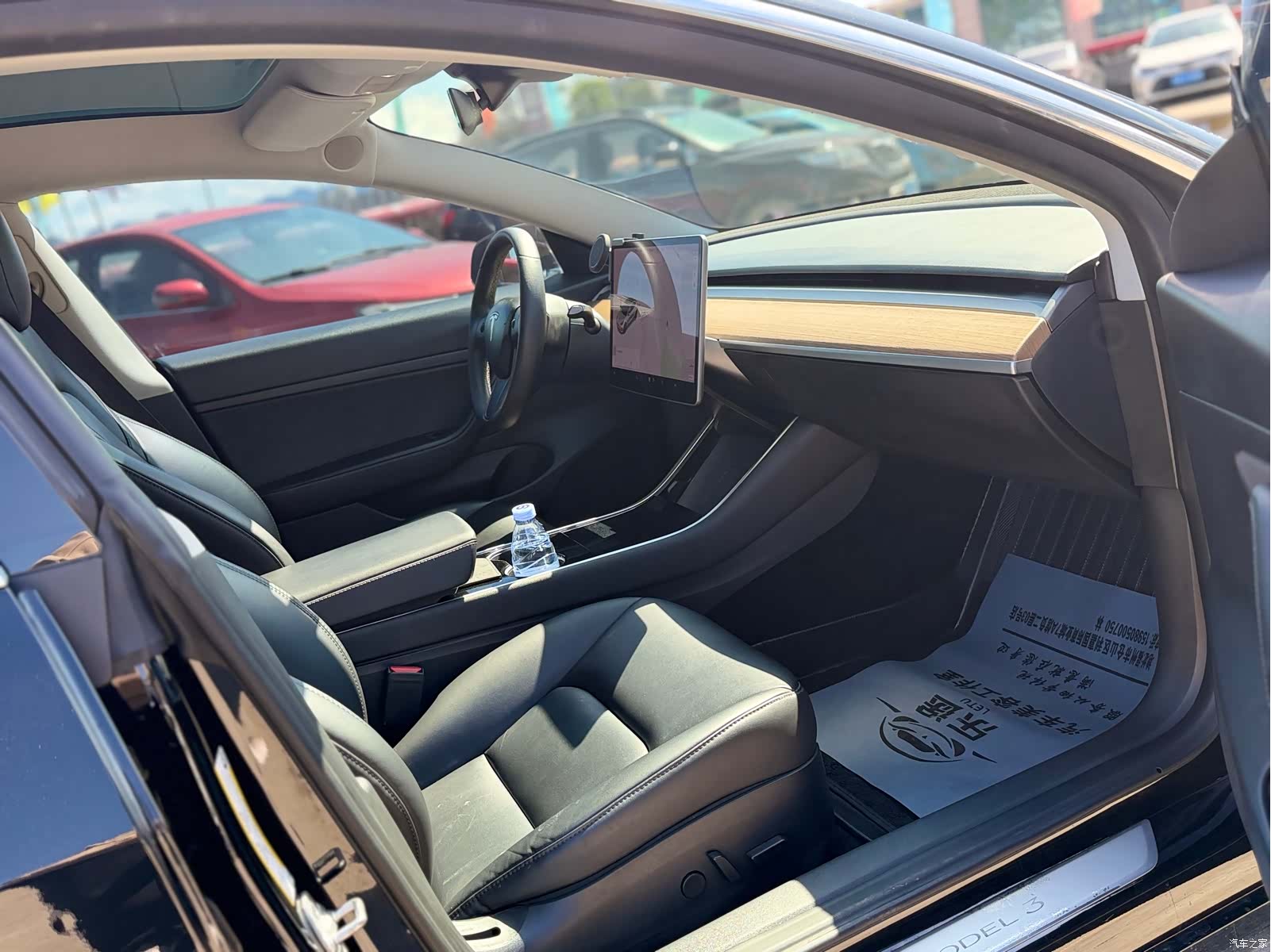 Tesla Model 3, 2020 13