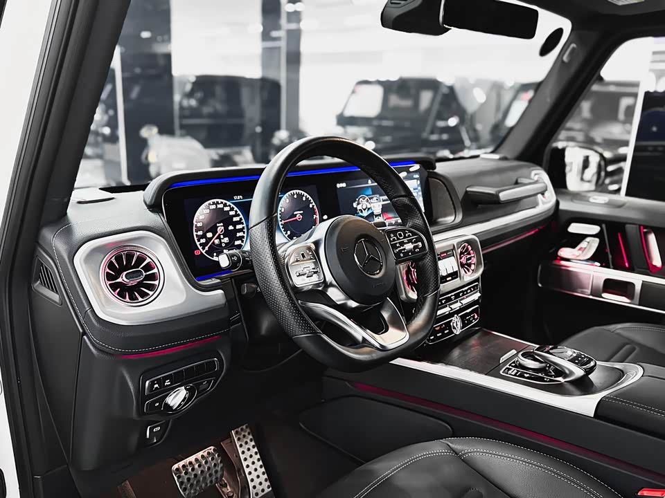 Mercedes-Benz G-class