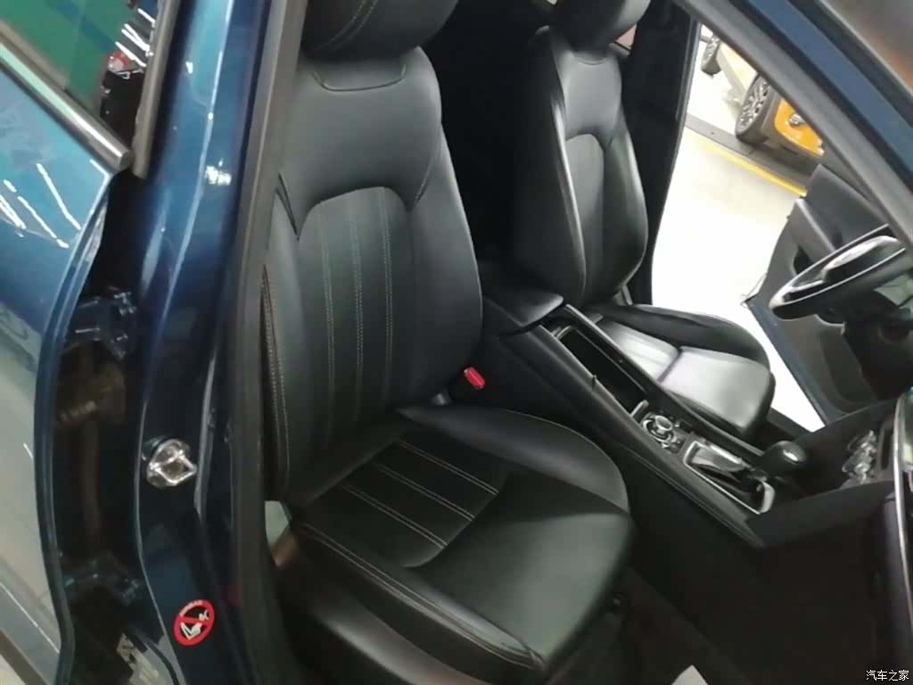 Mazda CX-4, 2020 25