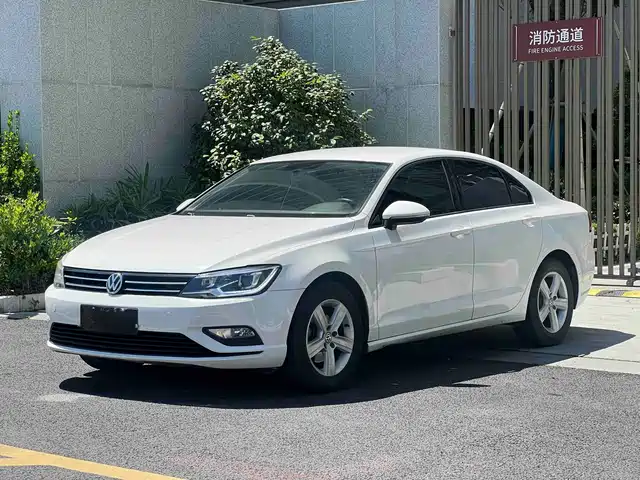 Volkswagen Lamando 2018 — купить из Китая под заказ